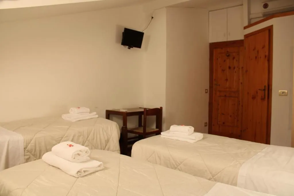 **  Hotel Al Verde Mandello del Lario Italien
