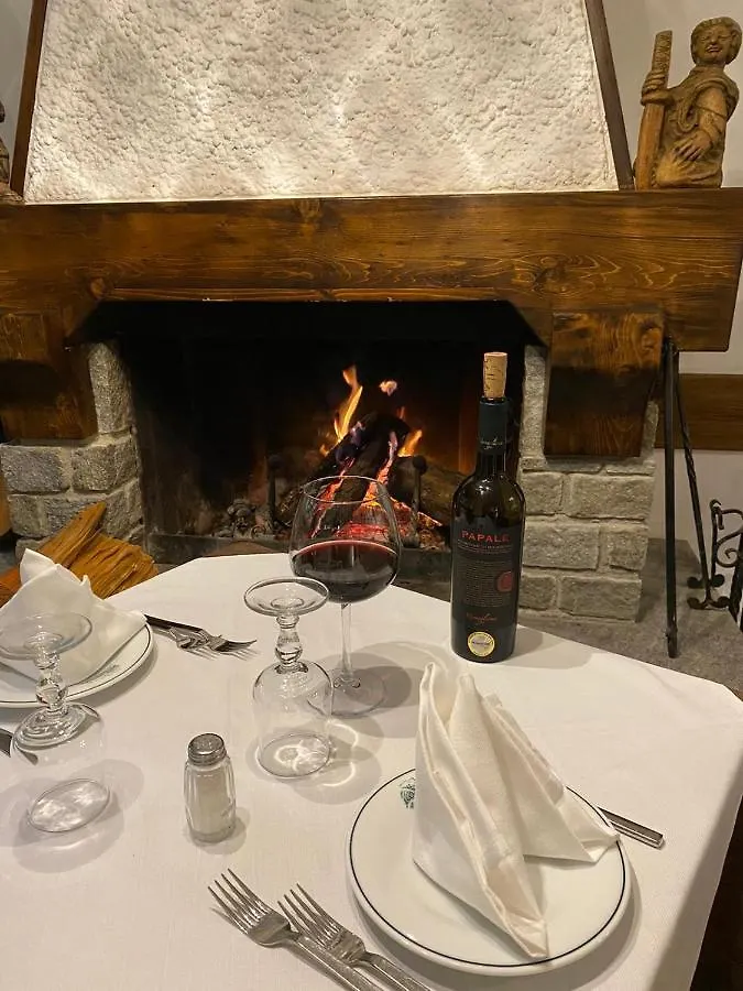 **  Hotel Al Verde Mandello del Lario Italy